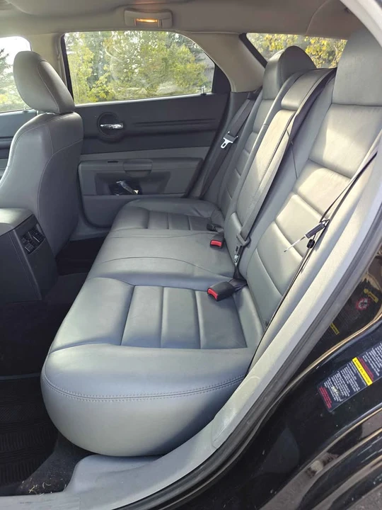 2005 Dodge Magnum 2nd Gen Wagon - Image 6 of 12