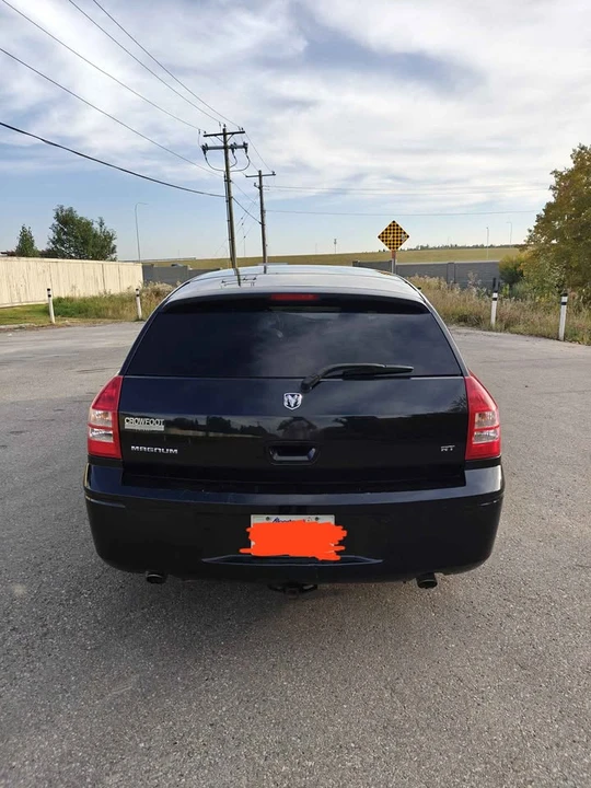 2005 Dodge Magnum 2nd Gen Wagon - Image 3 of 13