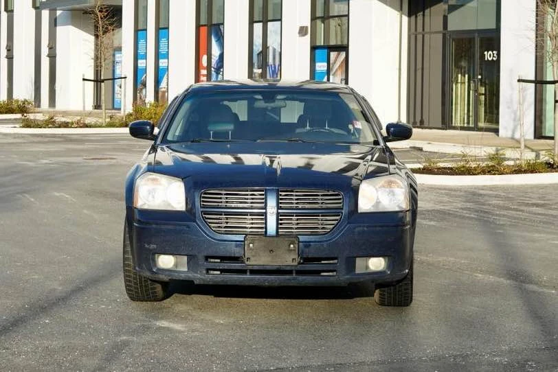 2005 Dodge Magnum 2nd Gen Wagon - Image 2 of 17