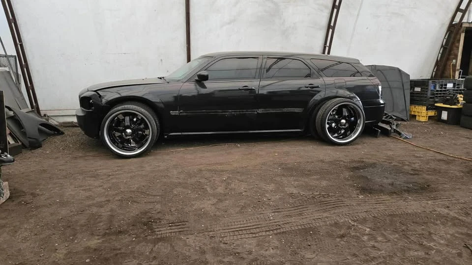 2005 Dodge Magnum 2nd Gen Wagon - Image 8 of 9