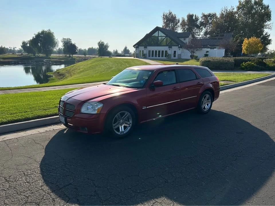 2005 Dodge Magnum 2nd Gen Wagon - Image 6 of 13