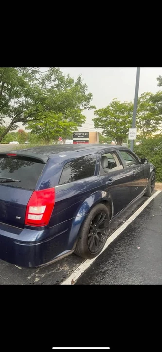 2005 Dodge Magnum 2nd Gen Wagon - Image 7 of 7