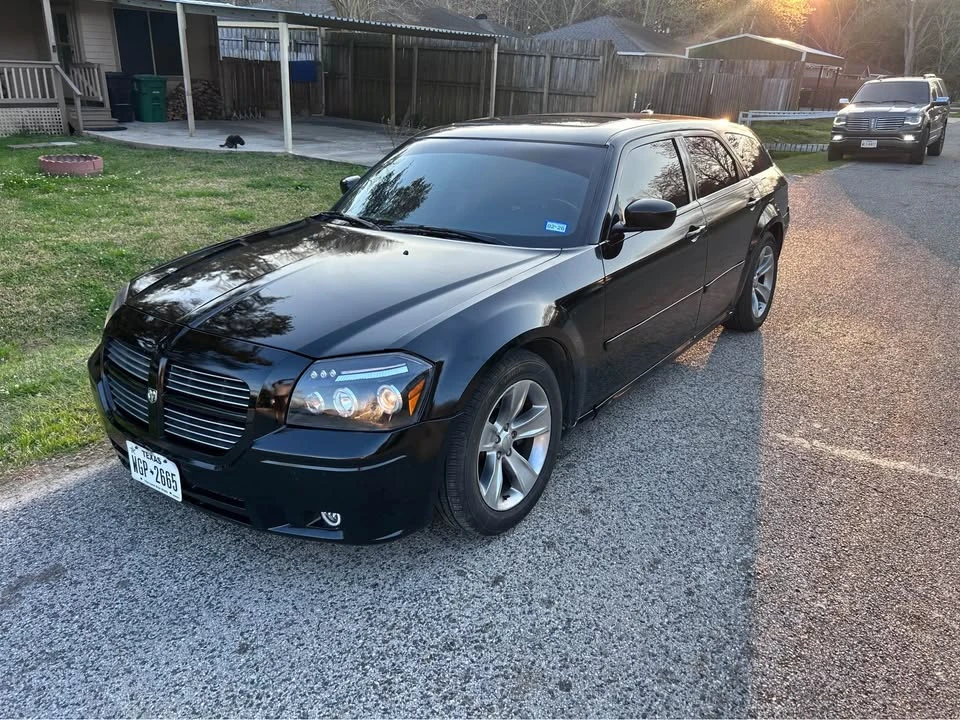 2005 Dodge Magnum 2nd Gen Wagon - Image 7 of 10