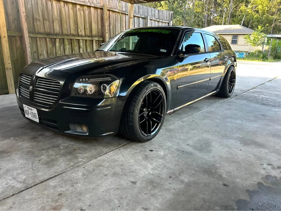 2005 Dodge Magnum 2nd Gen Wagon - Image 6 of 10