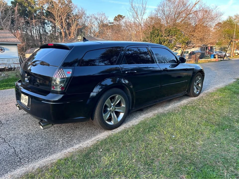 2005 Dodge Magnum 2nd Gen Wagon - Image 8 of 10