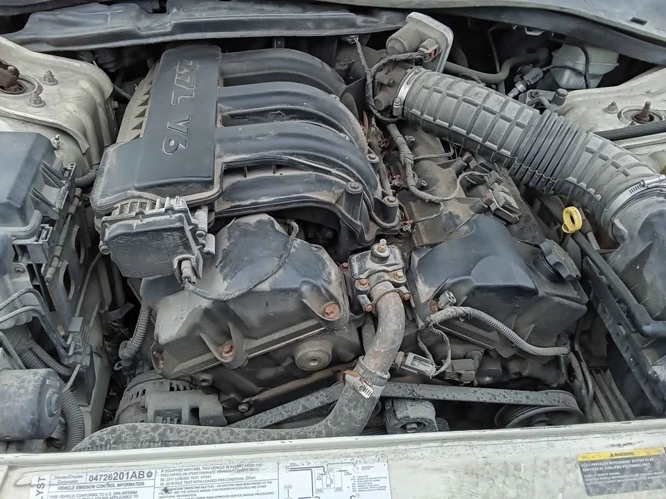 2005 Dodge Magnum 2nd Gen Wagon - Image 16 of 16
