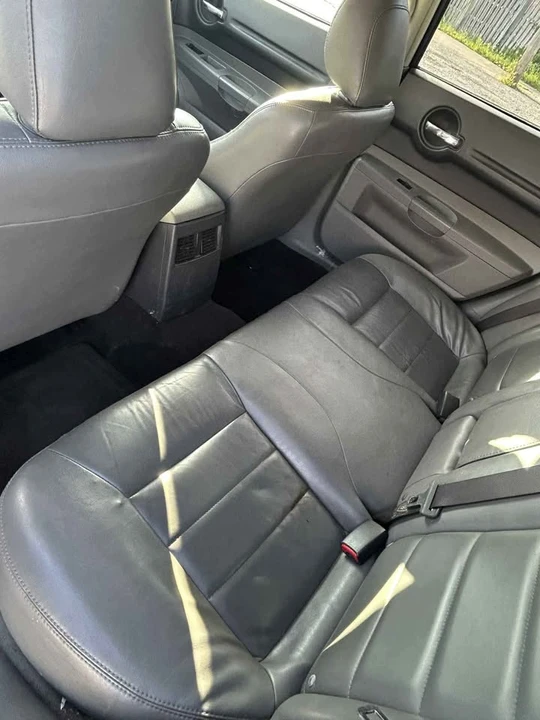 2005 Dodge Magnum 2nd Gen Wagon - Image 17 of 20