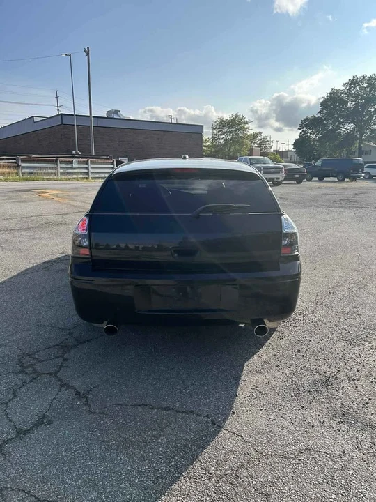 2005 Dodge Magnum 2nd Gen Wagon - Image 11 of 20