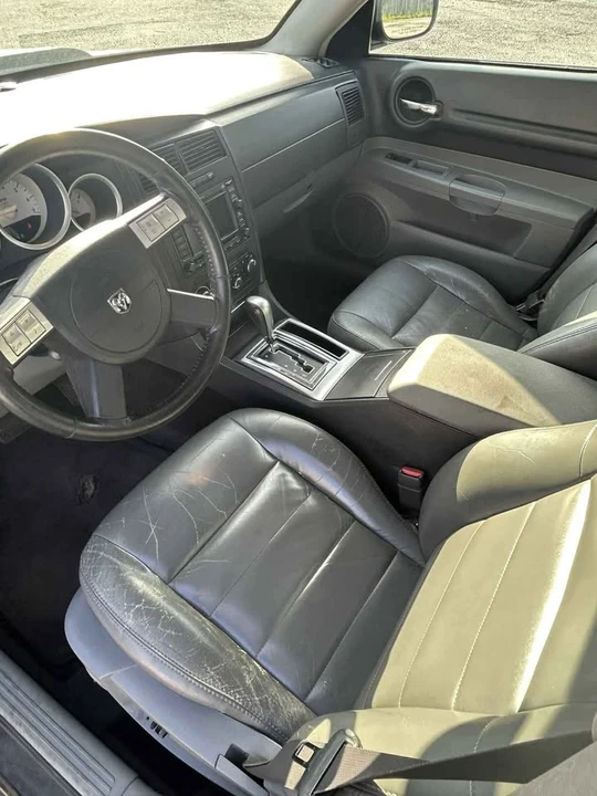2005 Dodge Magnum 2nd Gen Wagon - Image 15 of 20