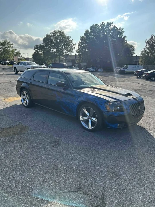 2005 Dodge Magnum 2nd Gen Wagon - Image 19 of 20