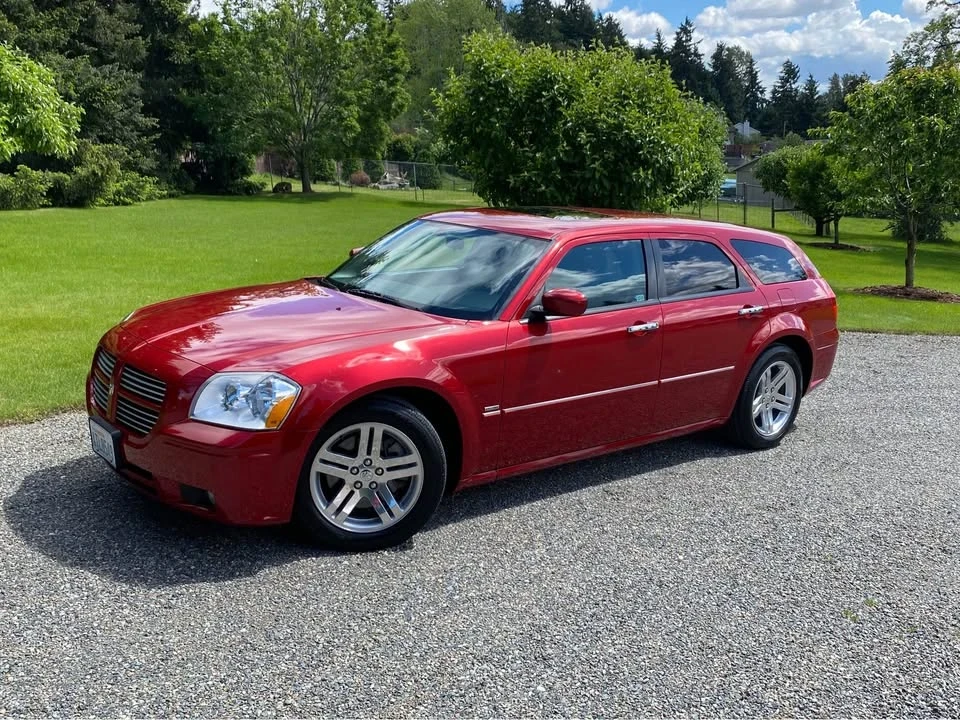 2005 Dodge Magnum 2nd Gen Wagon - Image 3 of 18