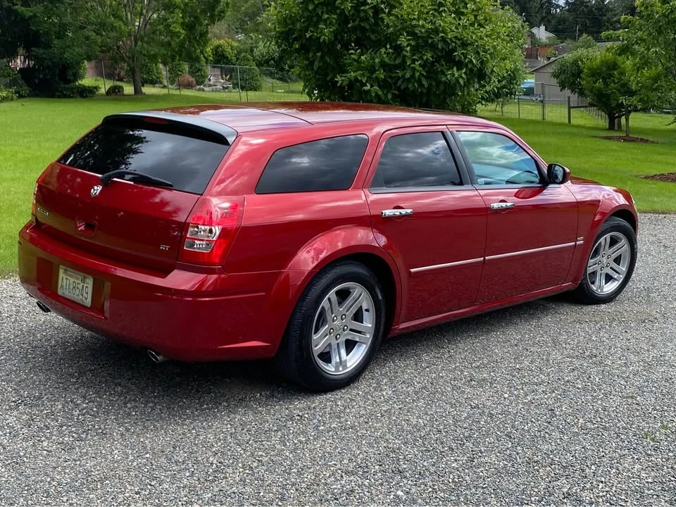 2005 Dodge Magnum 2nd Gen Wagon - Image 6 of 18