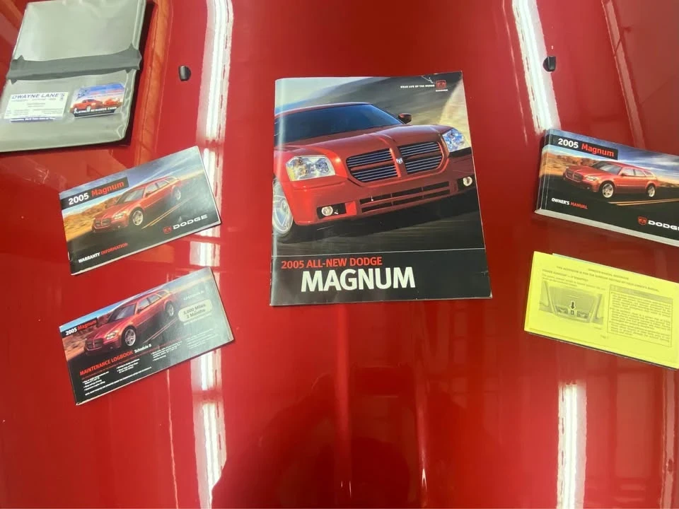2005 Dodge Magnum 2nd Gen Wagon - Image 16 of 18