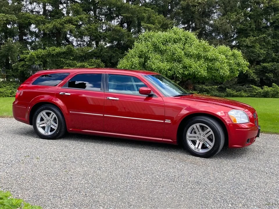 2005 Dodge Magnum 2nd Gen Wagon - Image 5 of 18