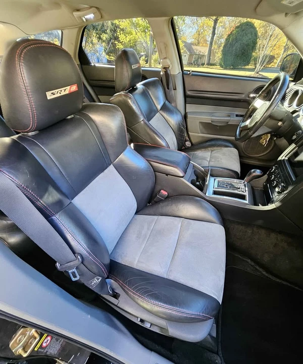 2005 Dodge Magnum 2nd Gen Wagon - Image 5 of 20