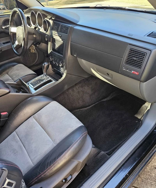 2005 Dodge Magnum 2nd Gen Wagon - Image 7 of 20