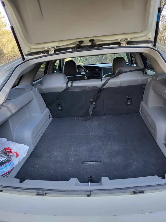 2005 Dodge Magnum 2nd Gen Wagon - Image 2 of 4
