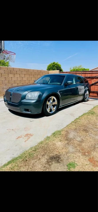 2005 Dodge Magnum 2nd Gen Wagon - Image 5 of 5