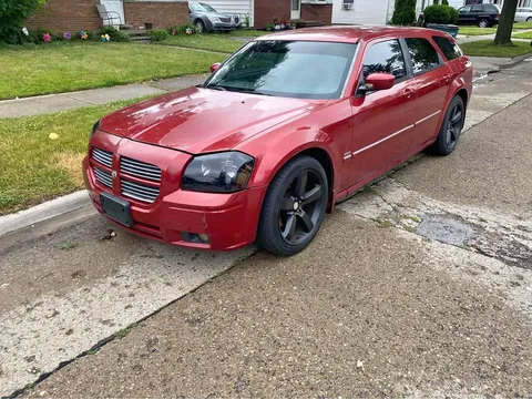 2005 Dodge Magnum R/T Sport Wagon