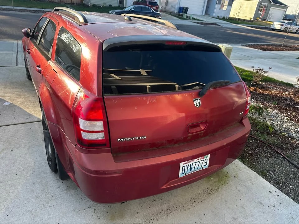2005 Dodge Magnum 2nd Gen Wagon - Image 4 of 7