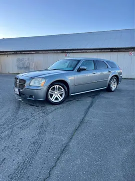 2005 Dodge Magnum R/T Sport Wagon