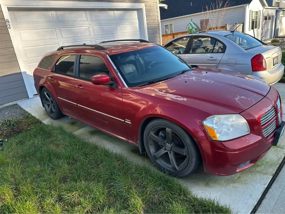 2005 Dodge Magnum 2nd Gen Wagon - Image 3 of 7