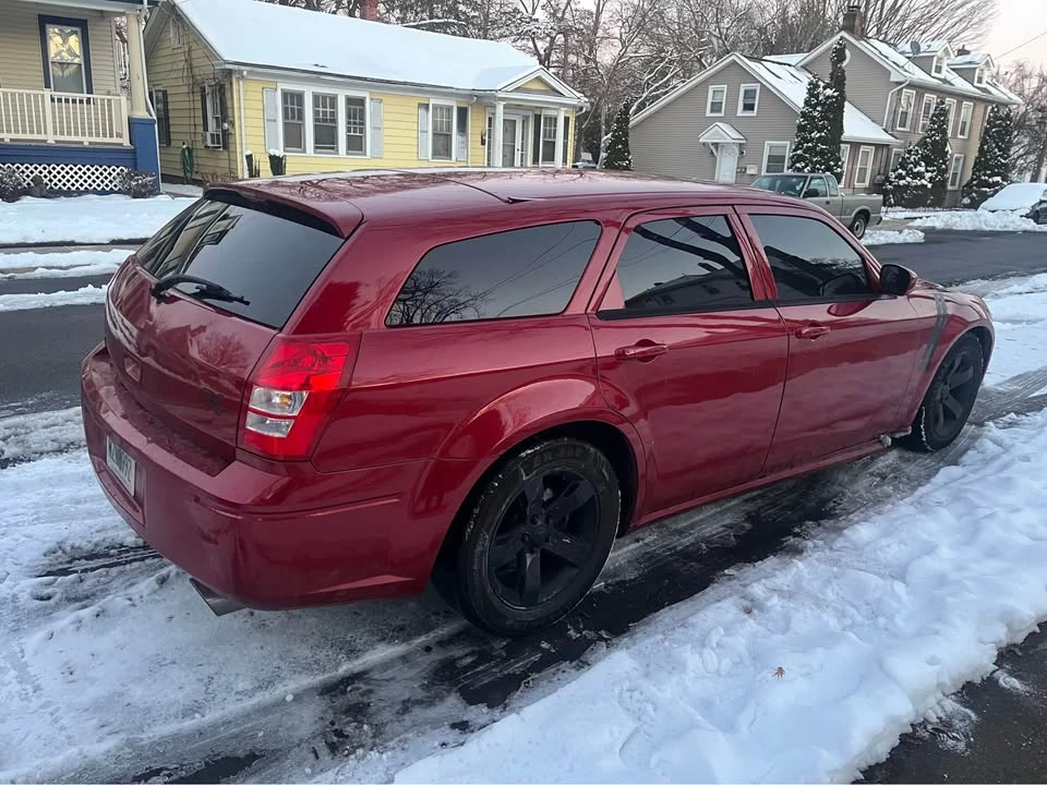 2005 Dodge Magnum 2nd Gen Wagon - Image 4 of 7