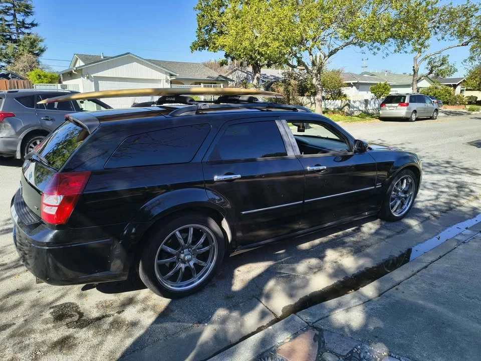 2005 Dodge Magnum 2nd Gen Wagon - Image 4 of 10