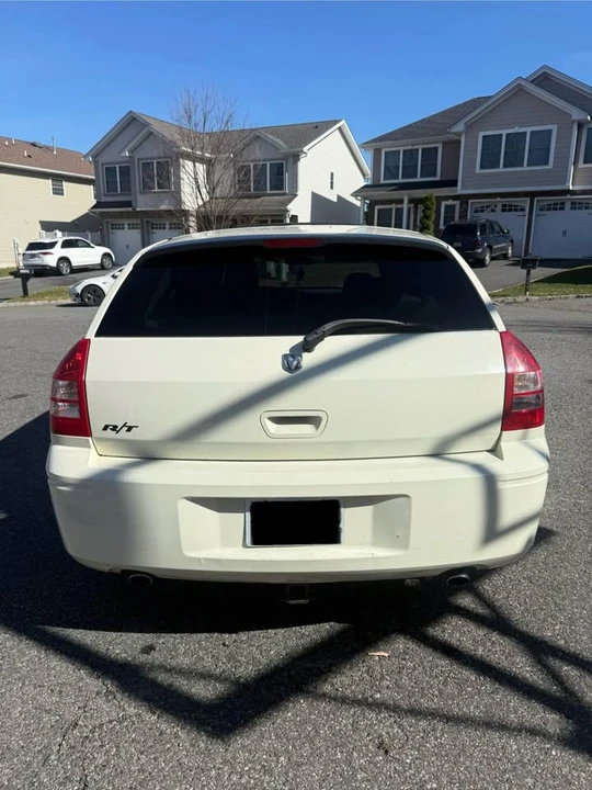 2005 Dodge Magnum 2nd Gen Wagon - Image 5 of 20