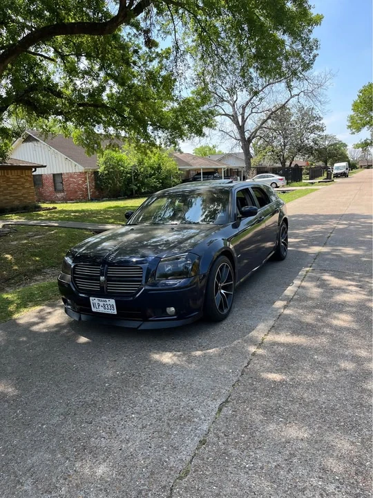 2005 Dodge Magnum 2nd Gen Wagon - Image 6 of 10