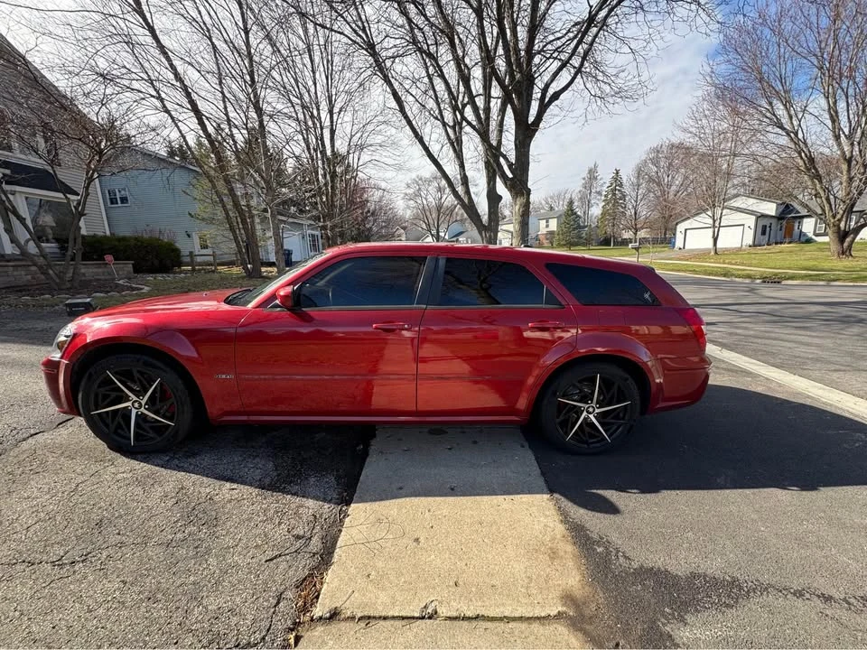 2005 Dodge Magnum 2nd Gen Wagon - Image 6 of 20