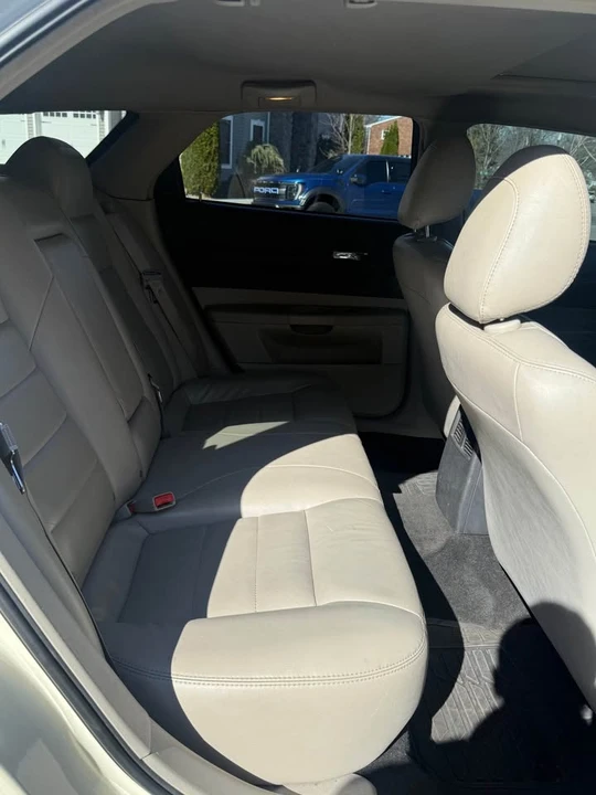 2005 Dodge Magnum 2nd Gen Wagon - Image 14 of 20