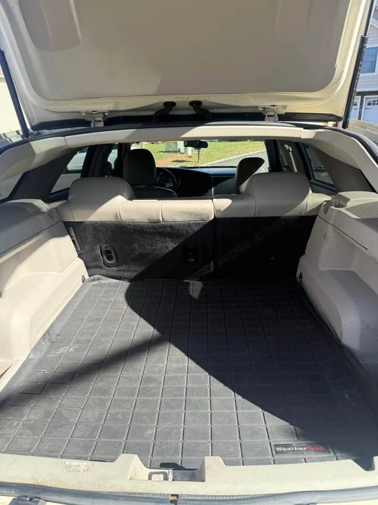2005 Dodge Magnum 2nd Gen Wagon - Image 16 of 20
