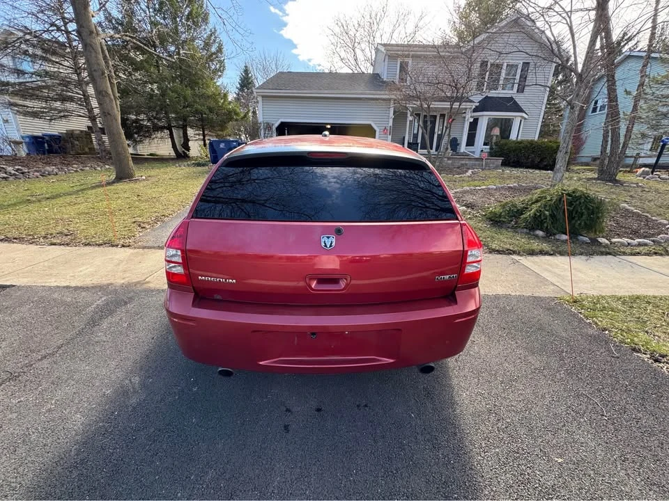 2005 Dodge Magnum 2nd Gen Wagon - Image 8 of 20