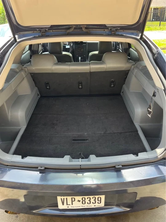 2005 Dodge Magnum 2nd Gen Wagon - Image 10 of 10
