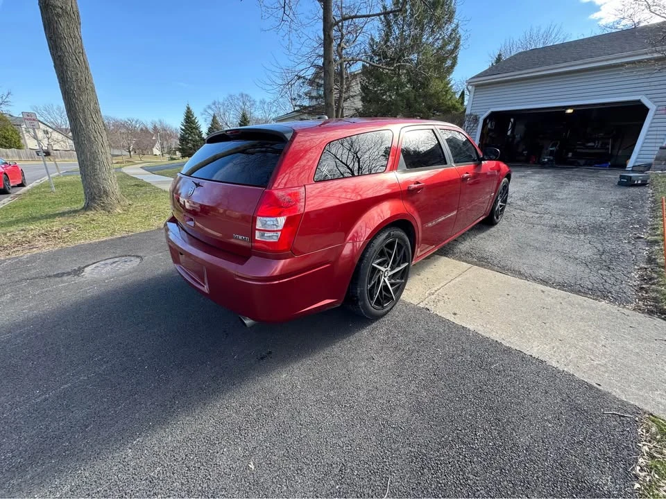 2005 Dodge Magnum 2nd Gen Wagon - Image 9 of 20