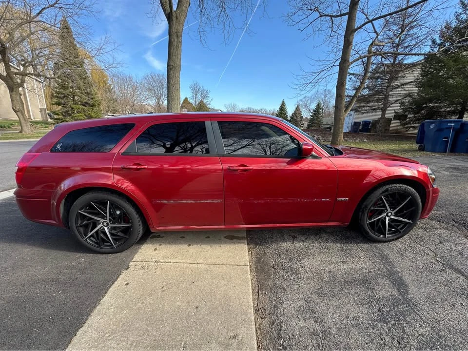 2005 Dodge Magnum 2nd Gen Wagon - Image 10 of 20