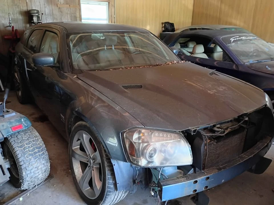 2005 Dodge Magnum 2nd Gen Wagon - Image 5 of 5