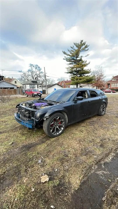 2005 Dodge Magnum 2nd Gen Wagon - Image 3 of 4