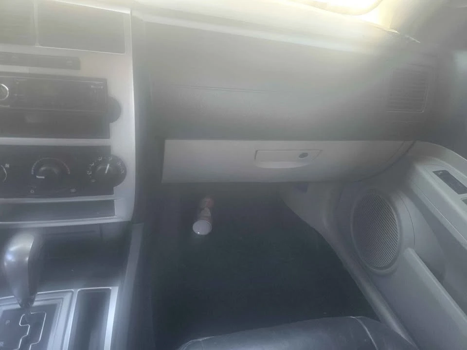 2005 Dodge Magnum SRT8 2nd Gen - Image 6 of 9