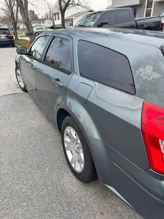 2005 Dodge Magnum 2nd Gen Wagon - Image 4 of 4