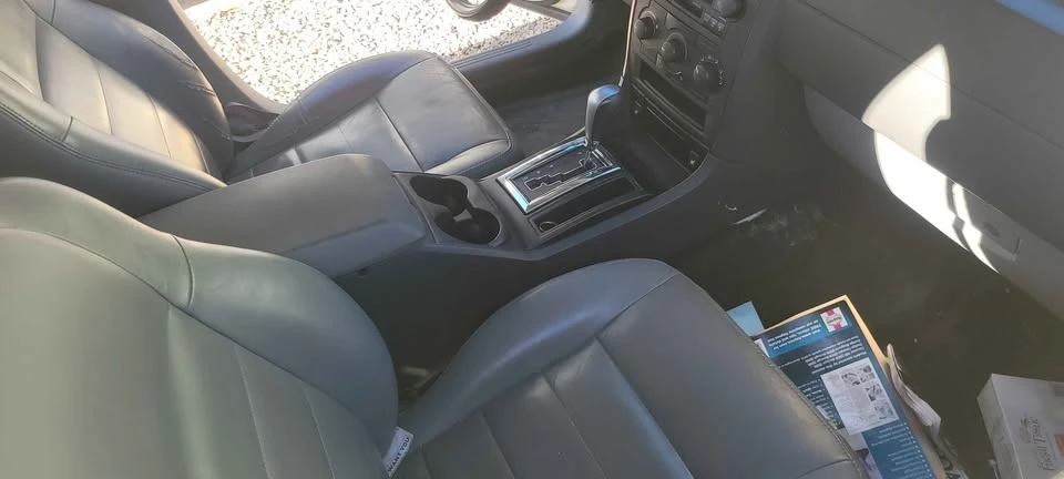 2005 Dodge Magnum 2nd Gen Wagon - Image 6 of 13