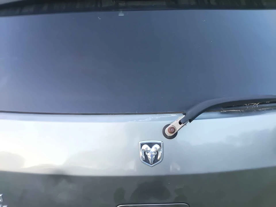 2005 Dodge Magnum 2nd Gen Wagon - Image 12 of 12