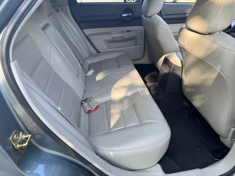 2005 Dodge Magnum 2nd Gen Wagon - Image 12 of 17