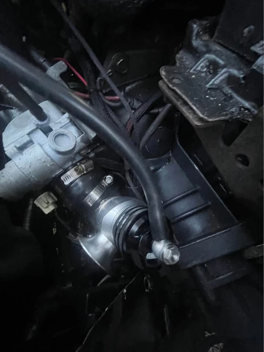 2005 Dodge Neon - Image 10 of 21