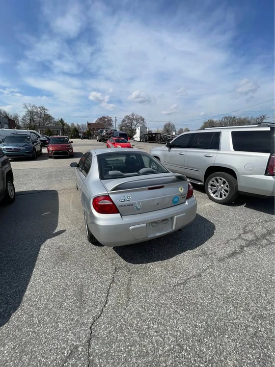 2005 Dodge Neon - Image 5 of 12