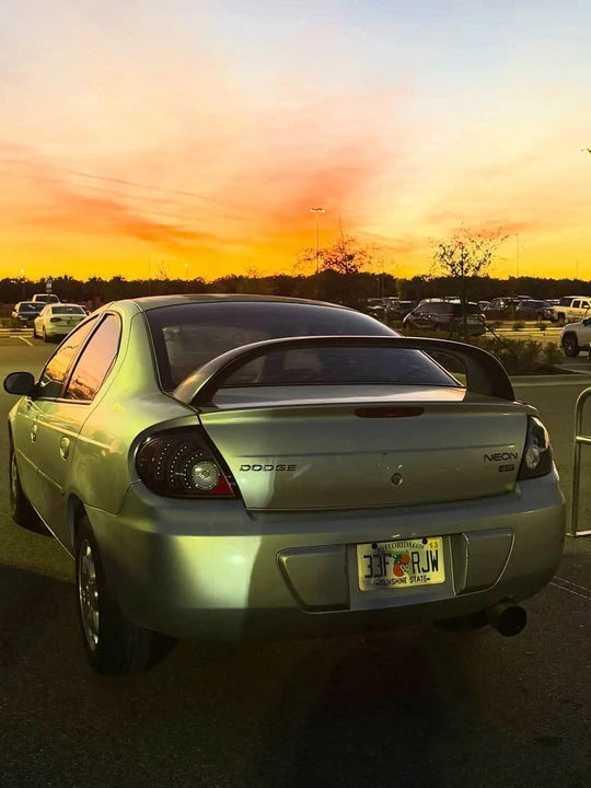 2005 Dodge Neon - Image 6 of 6