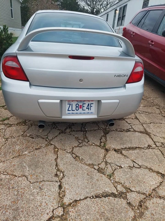 2005 Dodge Neon - Image 11 of 11