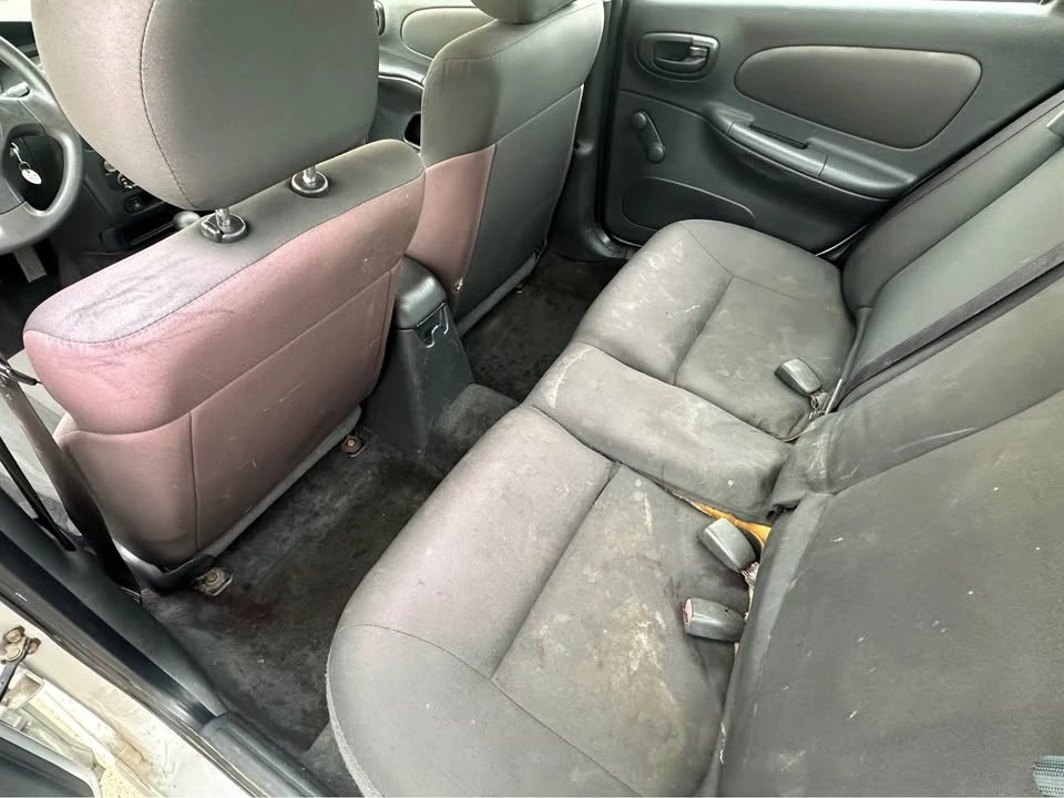 2005 Dodge Neon - Image 7 of 9