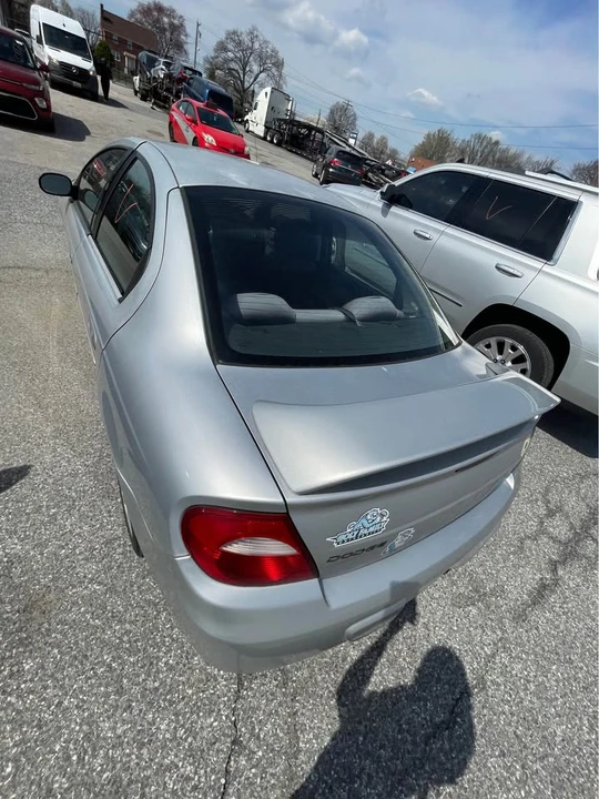 2005 Dodge Neon - Image 3 of 10